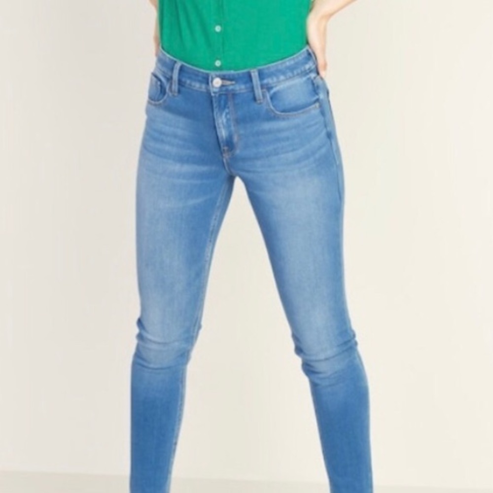 🆕Old Navy Super Skinny Jeans Mid-Rise - Picture 2 of 8